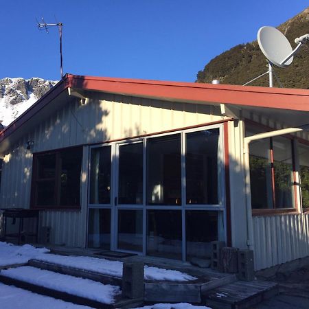 Aoraki Alpine Chalet Villa Aoraki / Mount Cook Luaran gambar